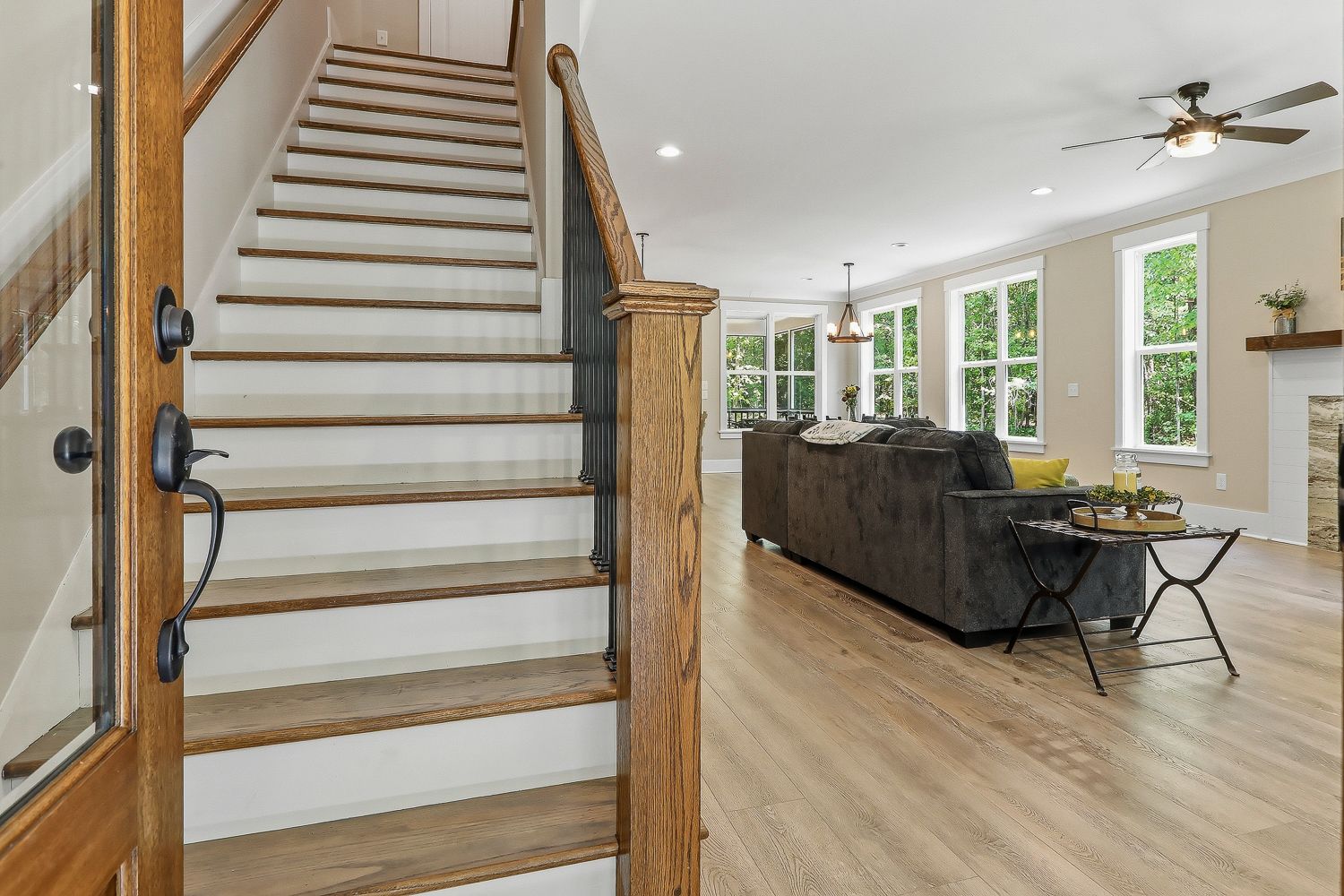 7032 Oakville Lane