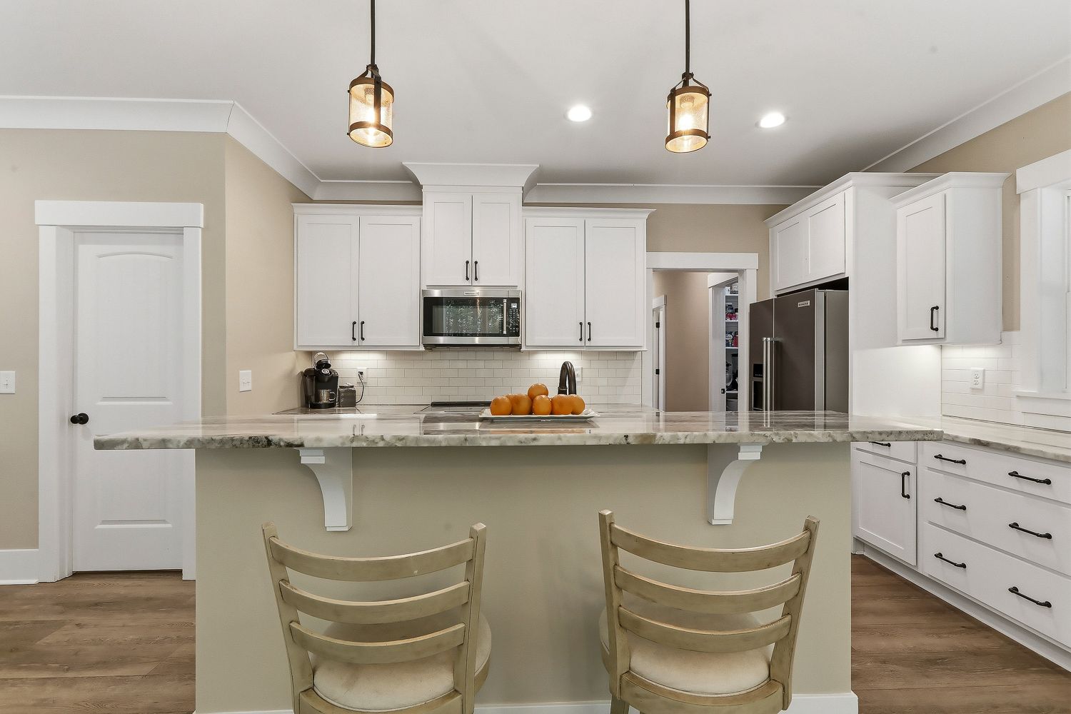 7032 Oakville Lane