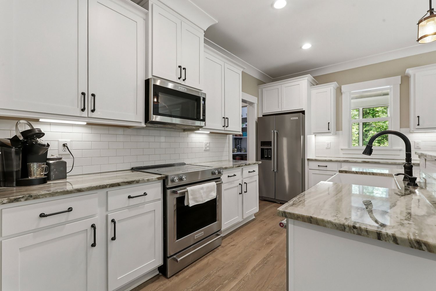 7032 Oakville Lane