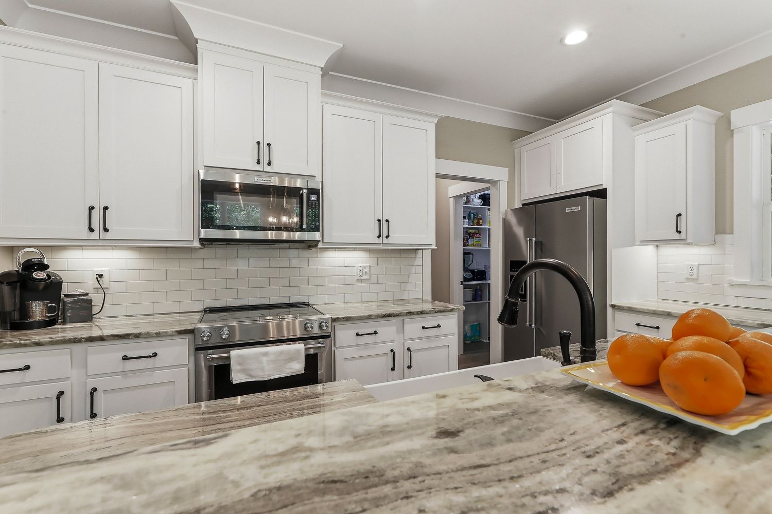 7032 Oakville Lane