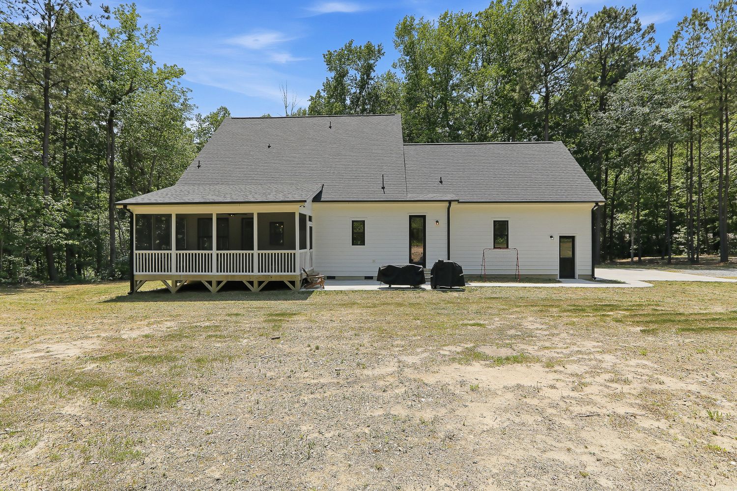 7032 Oakville Lane