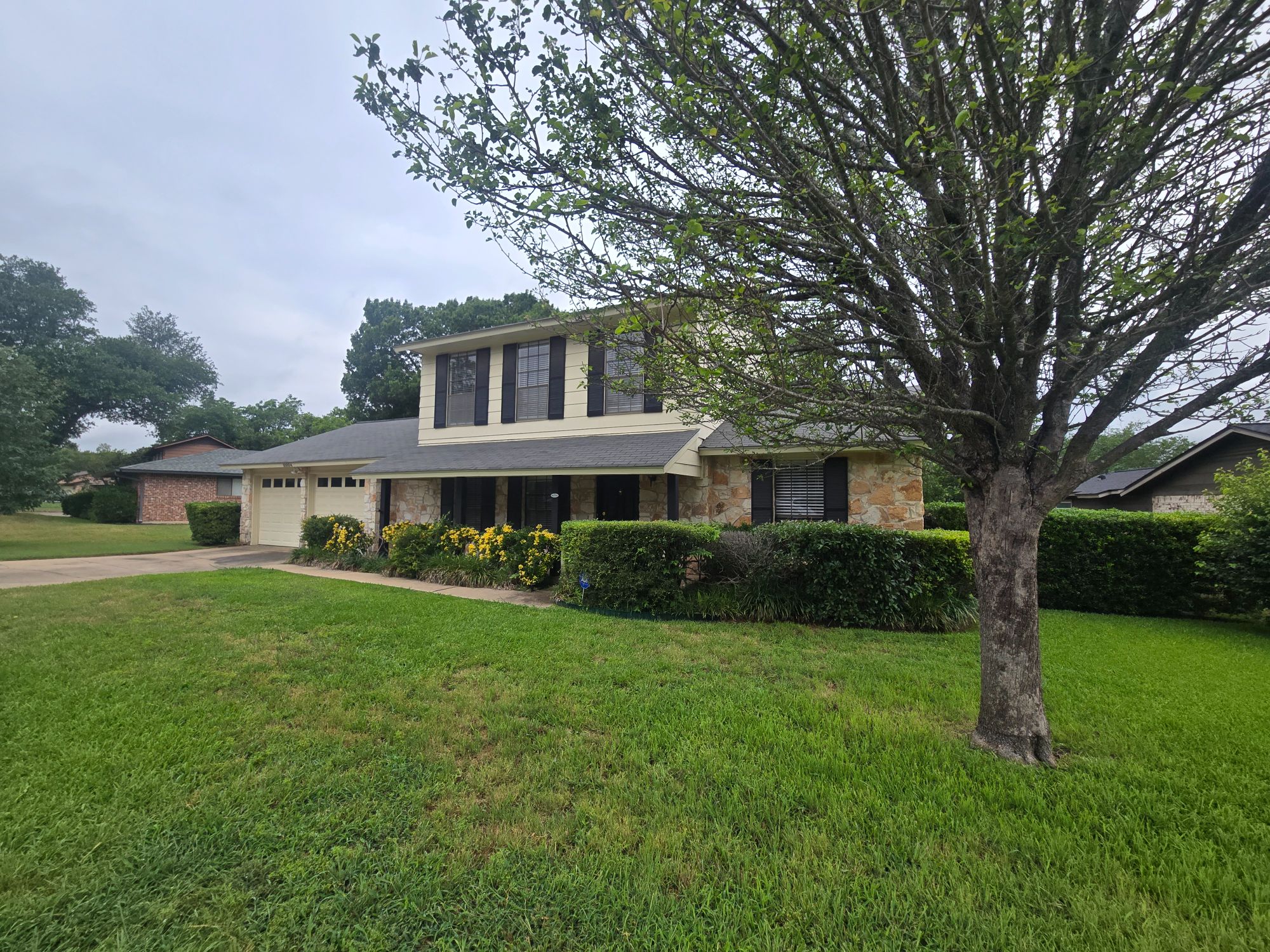 10804 Cobblestone Lane