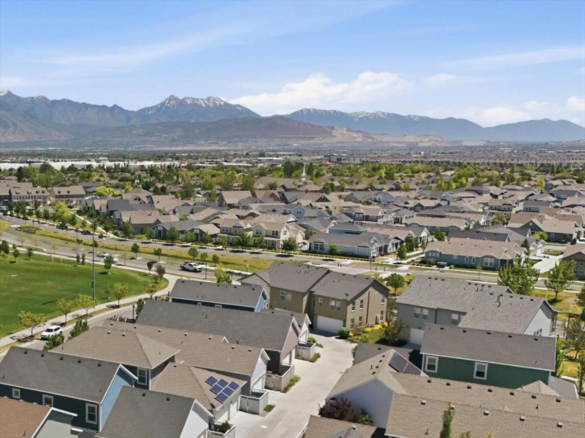 11364 Red Cardinal Way