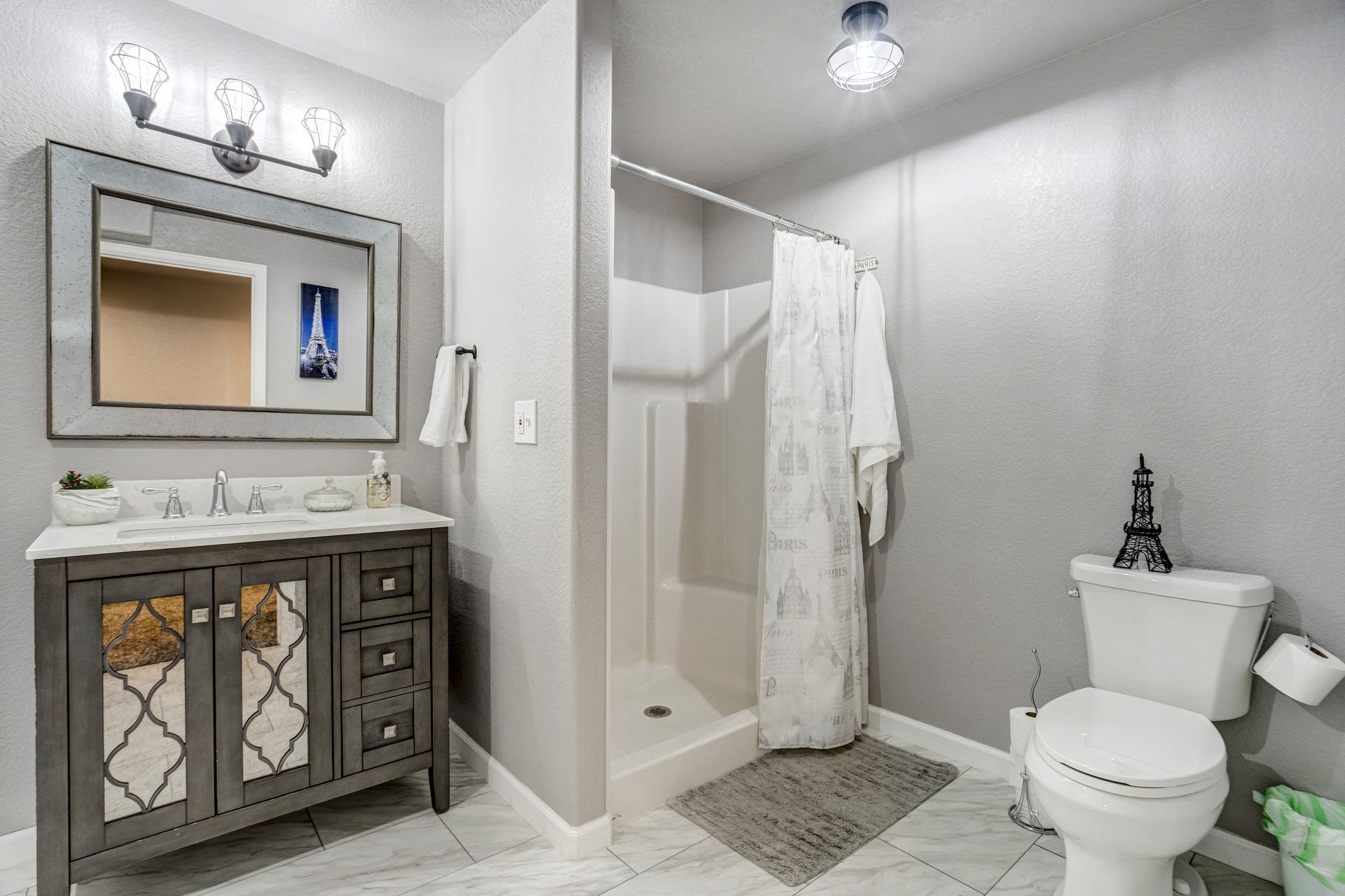 4880 Warbler Court