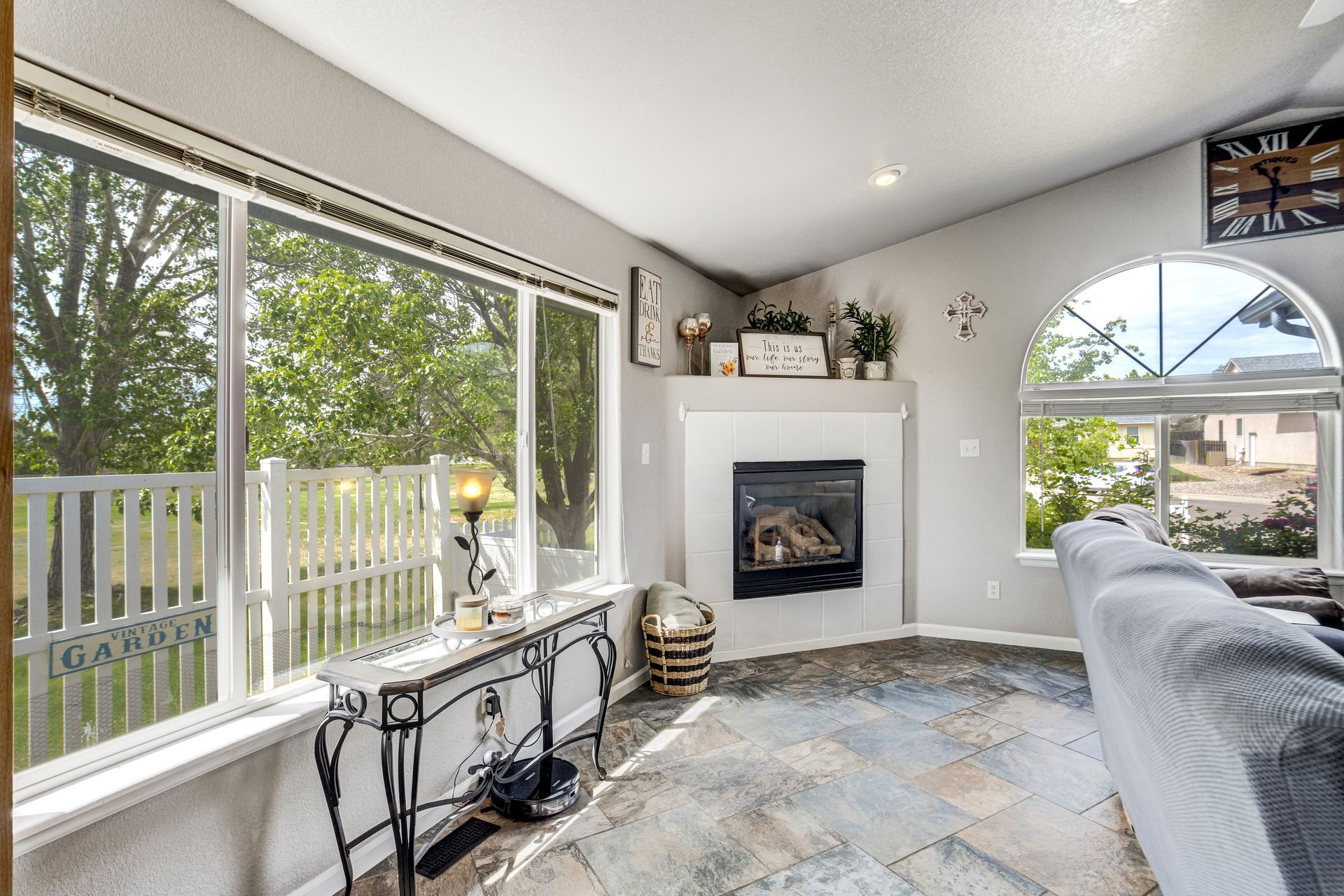 4880 Warbler Court