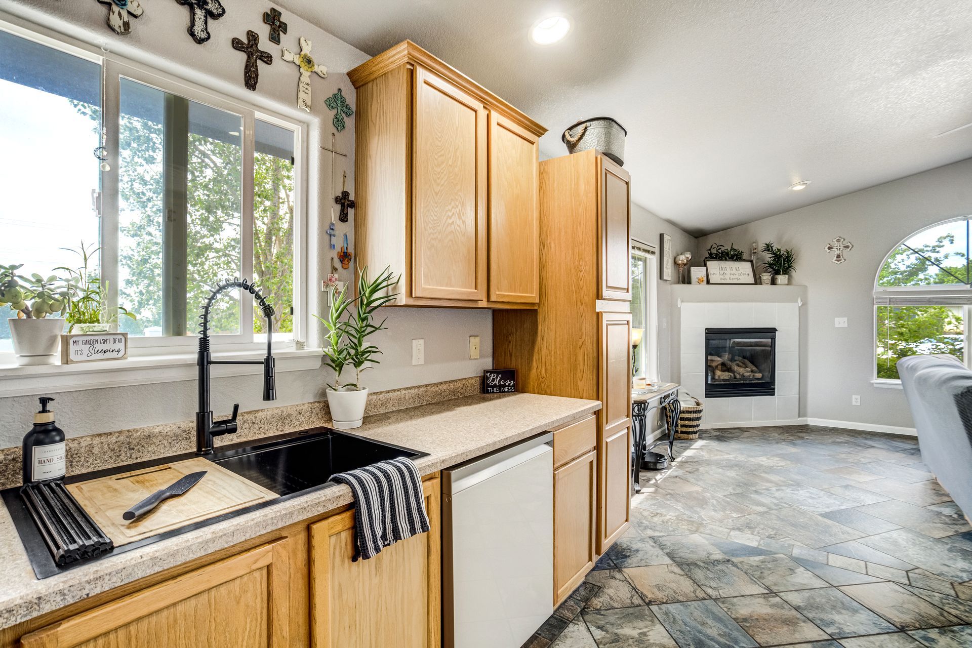 4880 Warbler Court