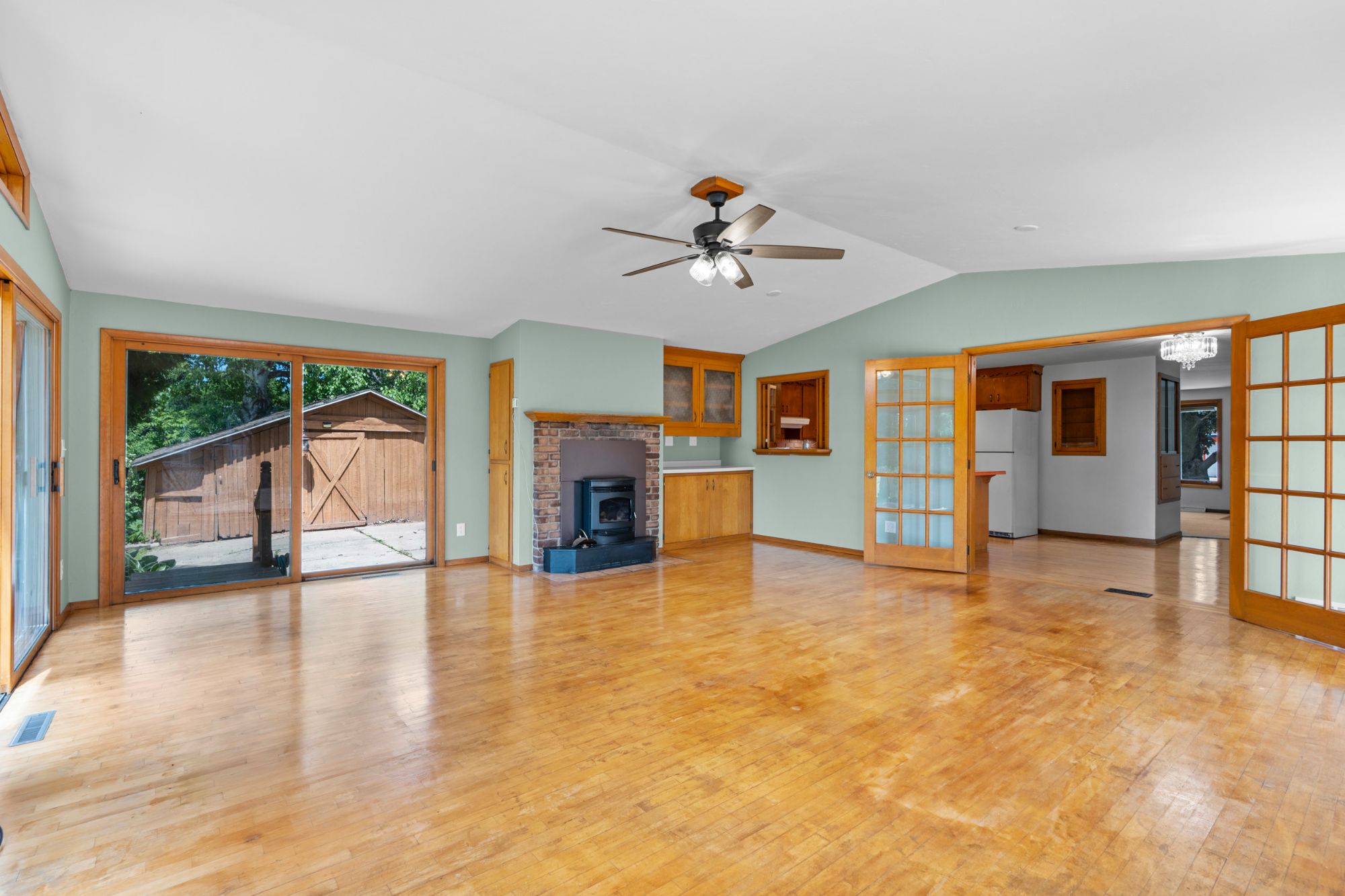 1114 Bellevue Street