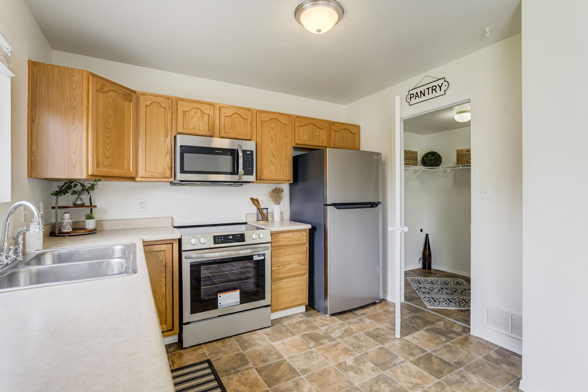 3743 Pronghorn Lane