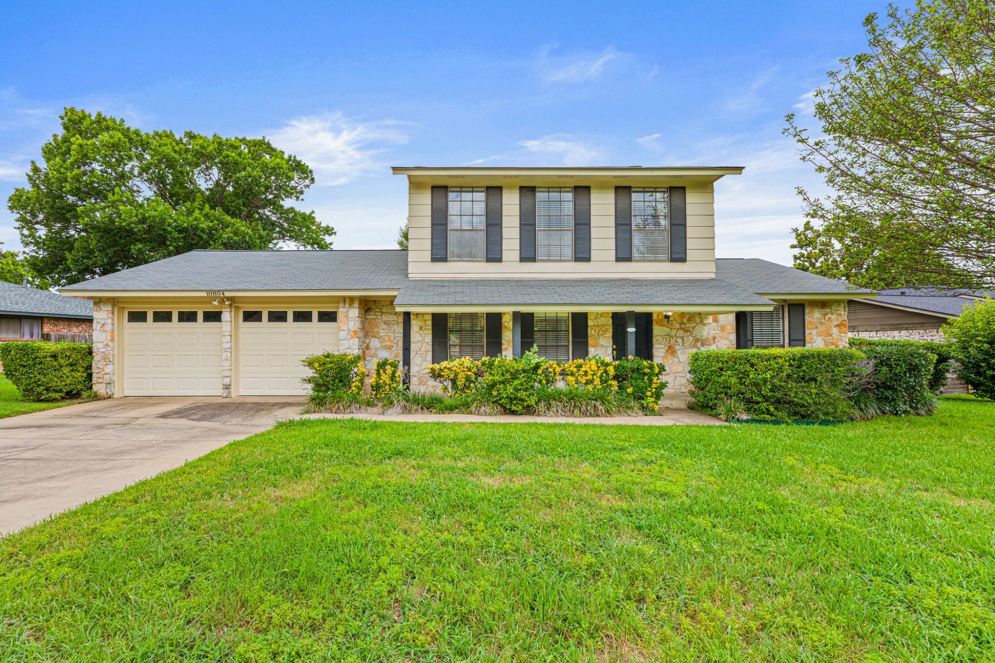 10804 Cobblestone Lane