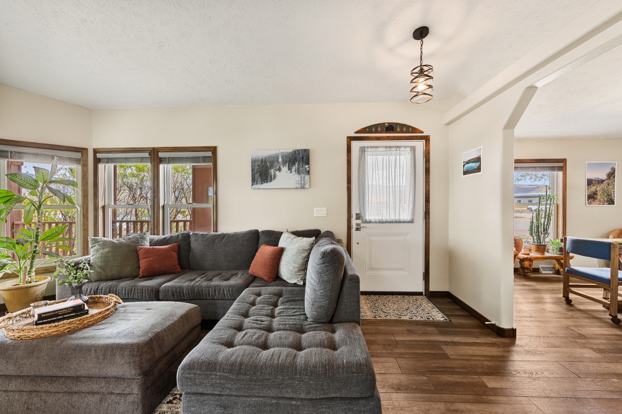 202 S 9TH Street