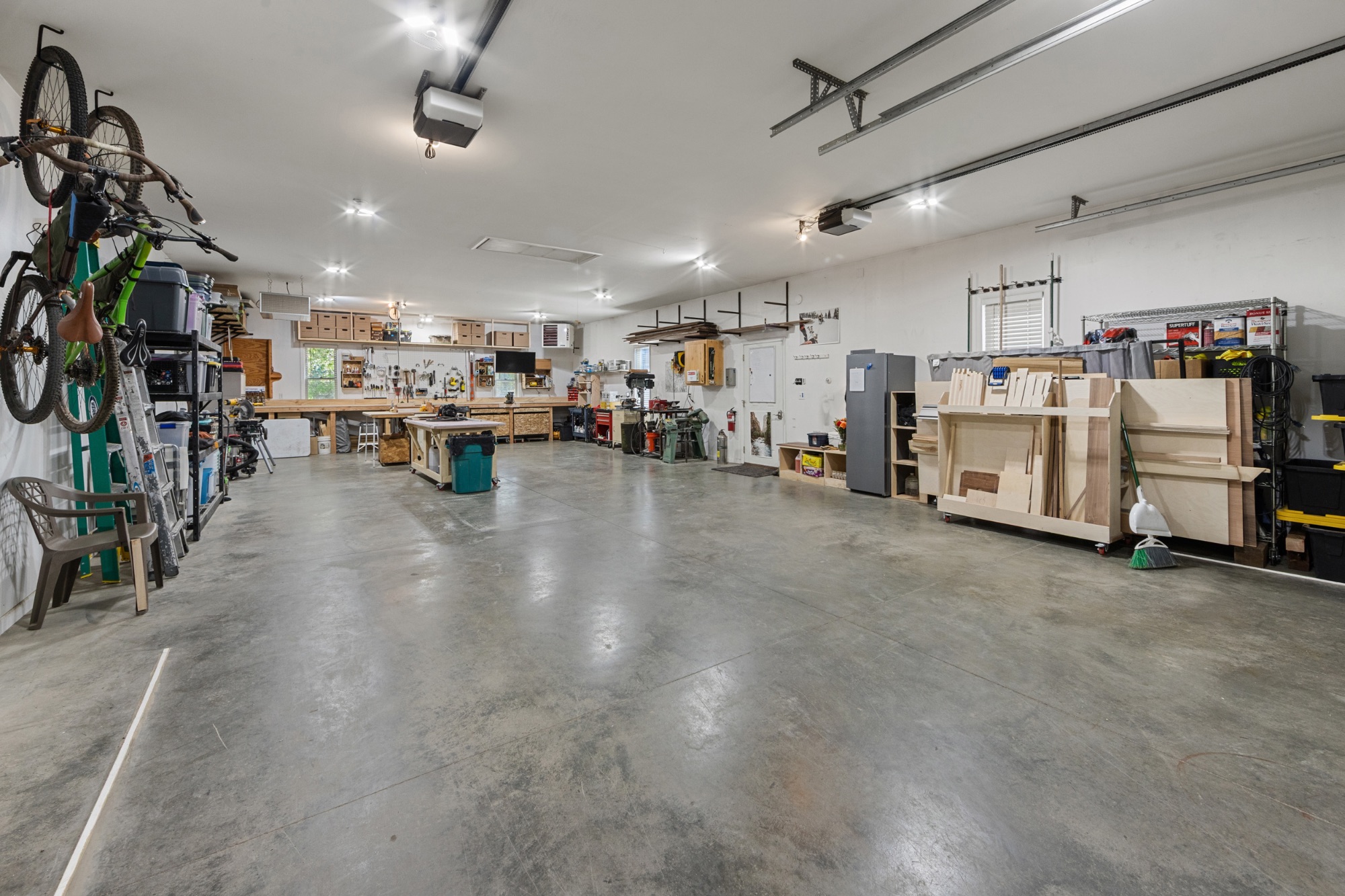 202 S 9TH Street