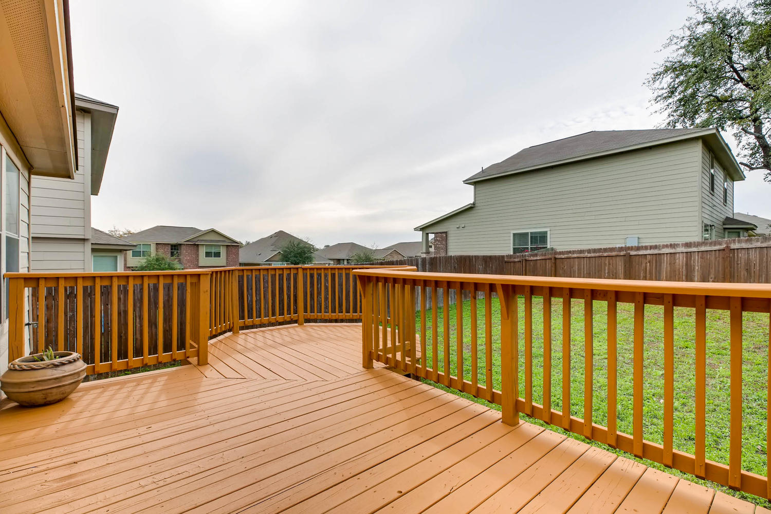 10606 Black Wolf Bay