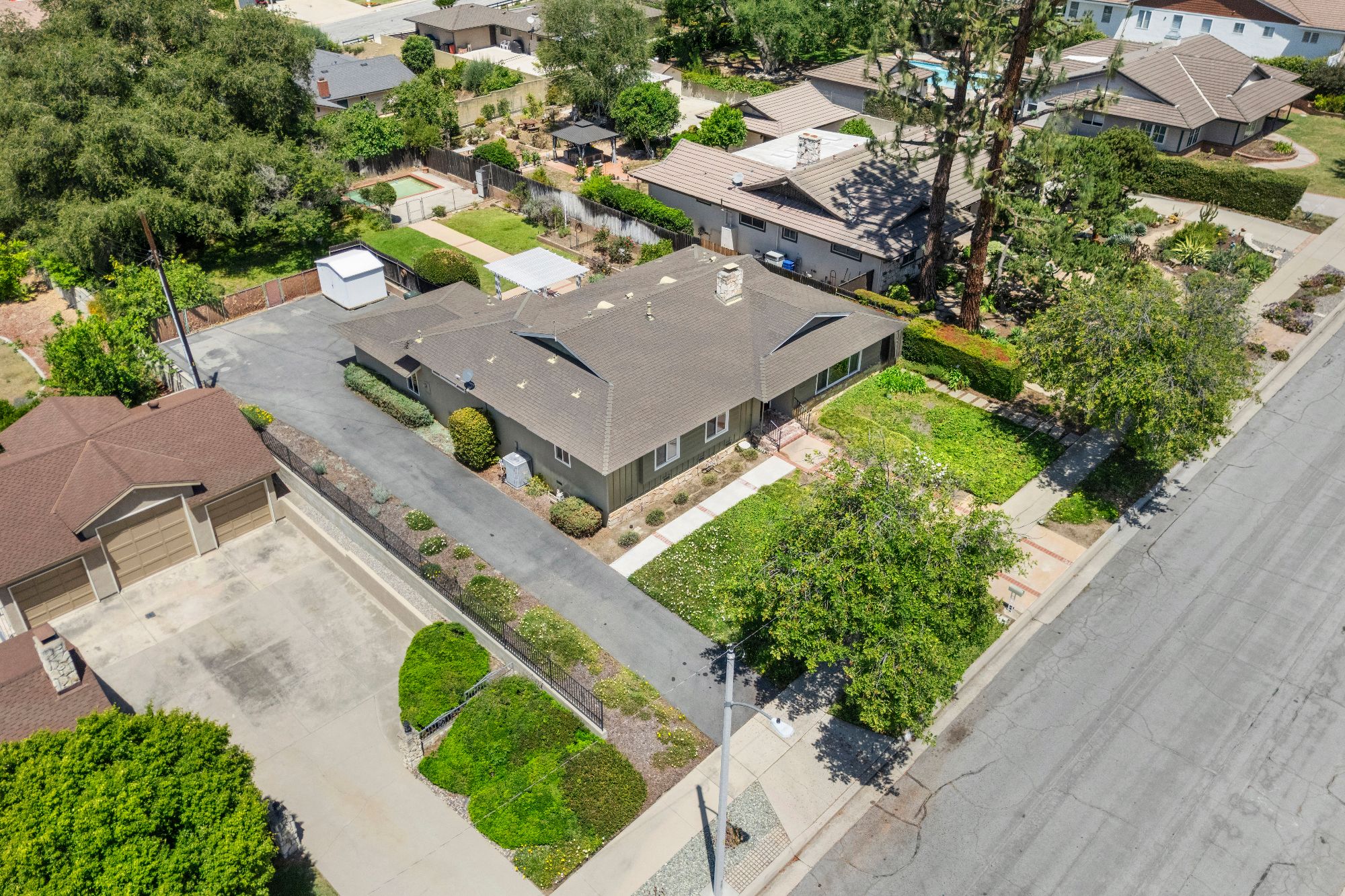 723 Rainbow Drive