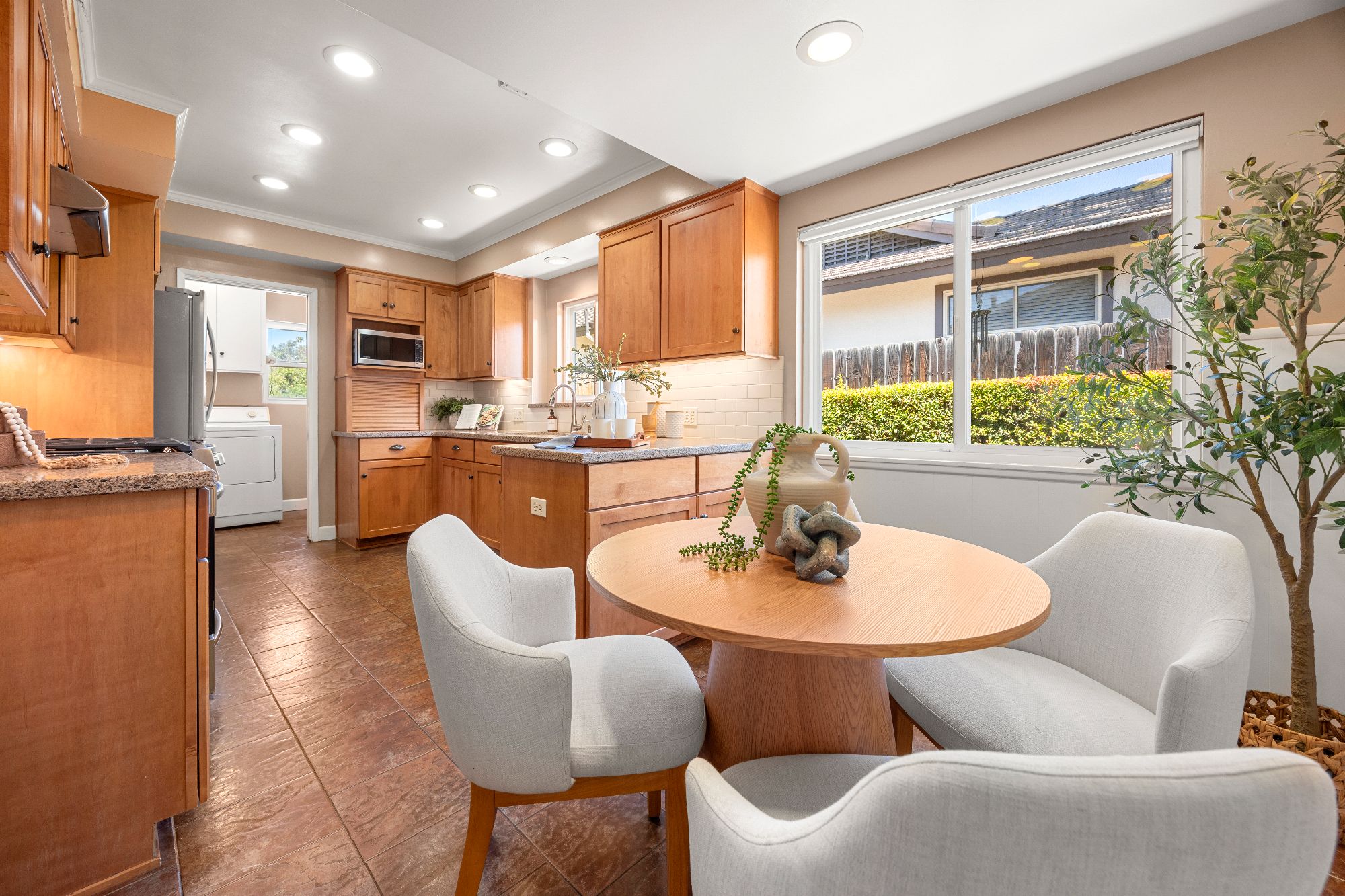 723 Rainbow Drive