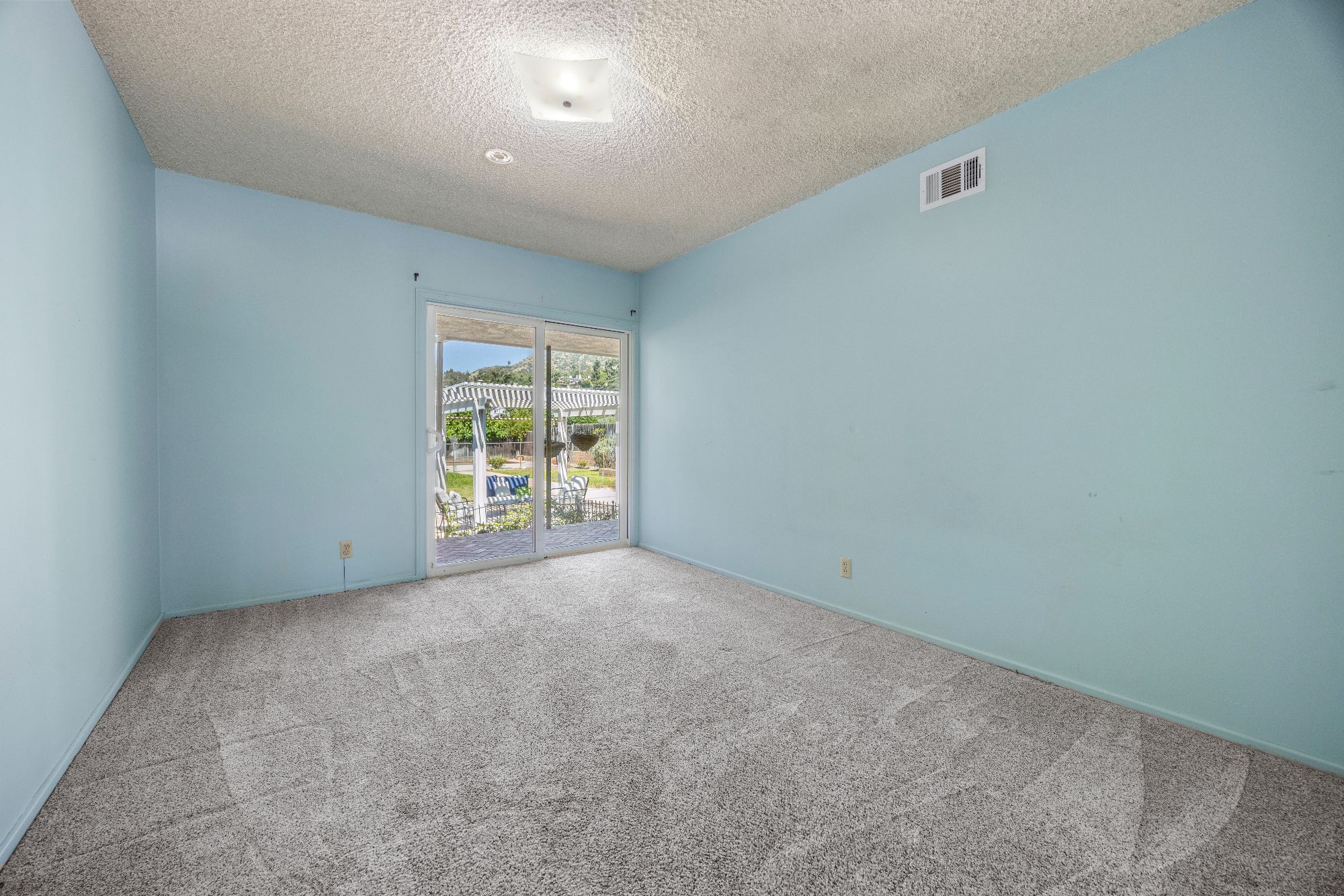 723 Rainbow Drive