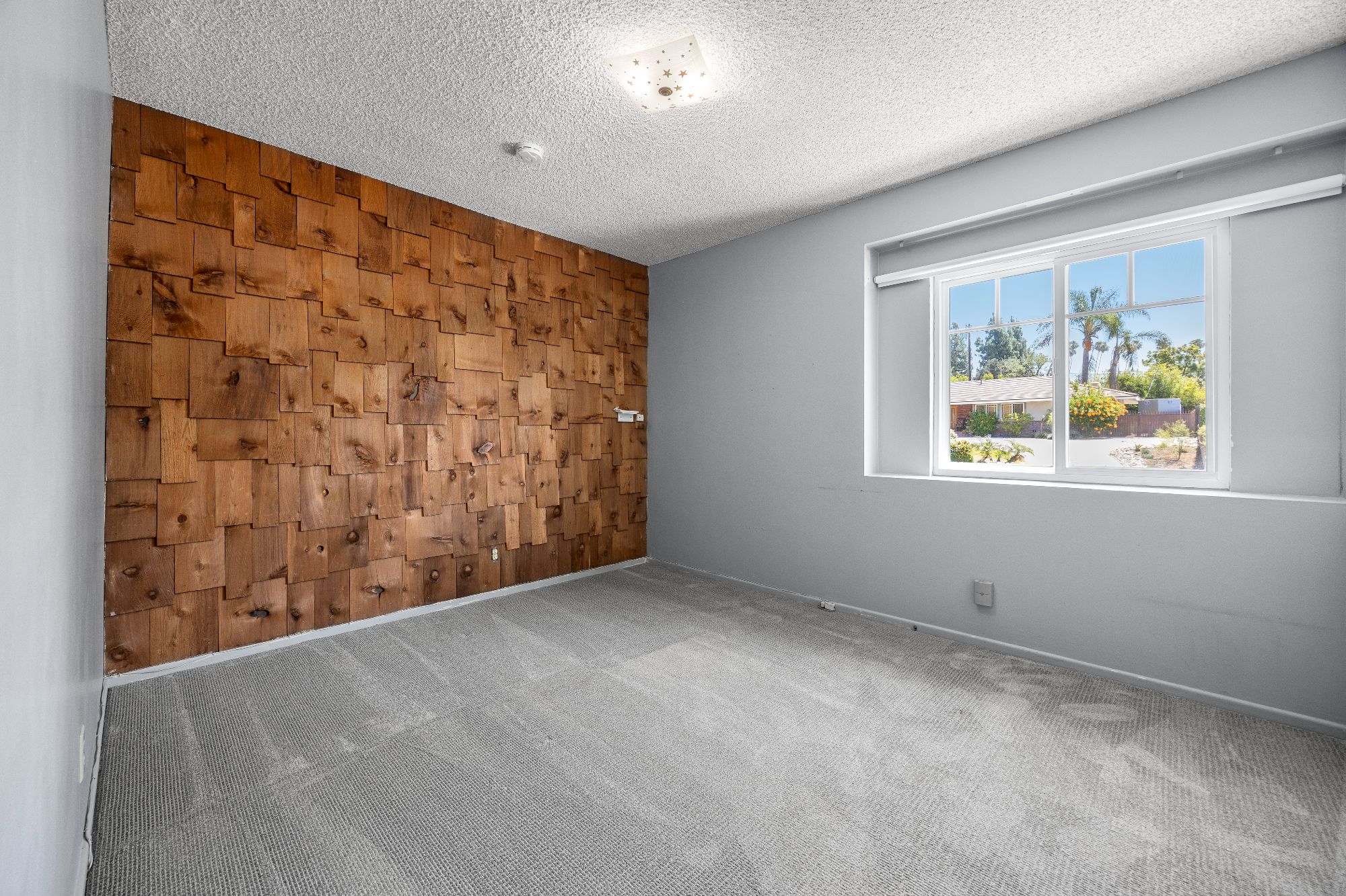 723 Rainbow Drive