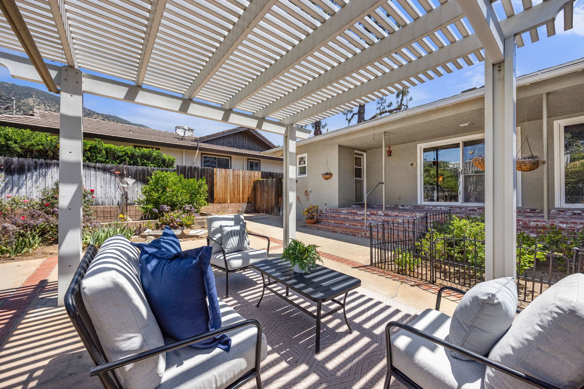 723 Rainbow Drive