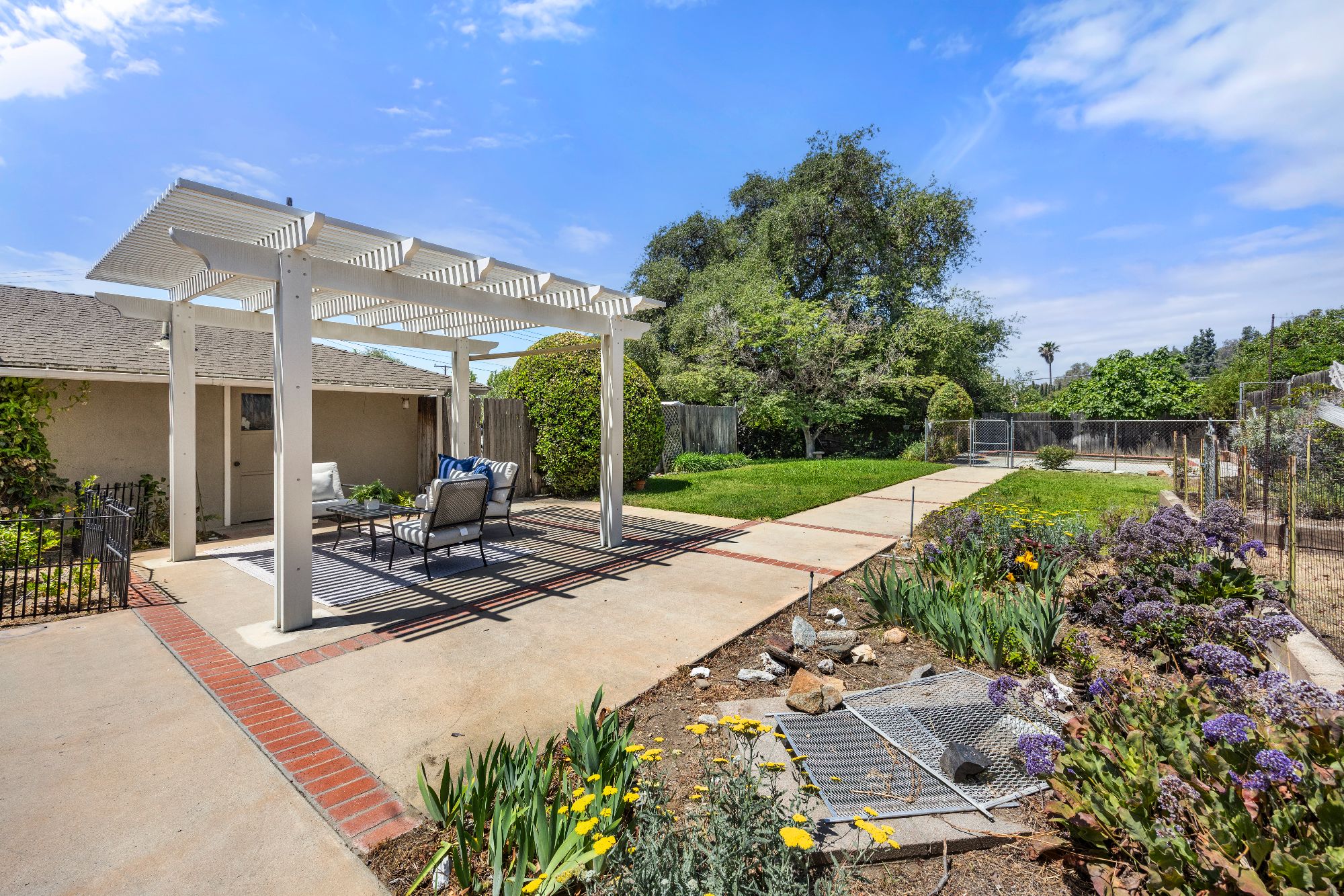 723 Rainbow Drive