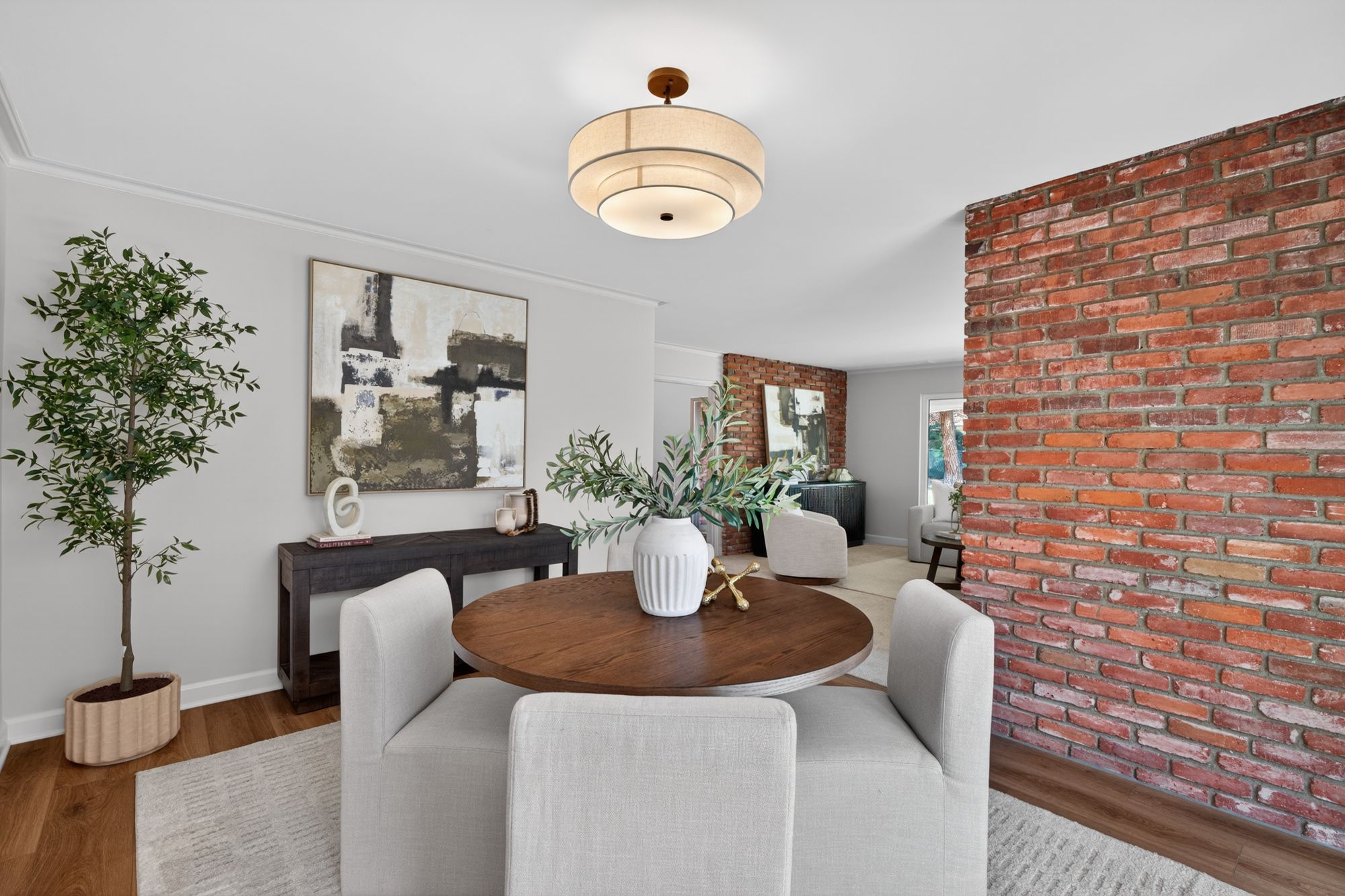 2830 Anacapa Place