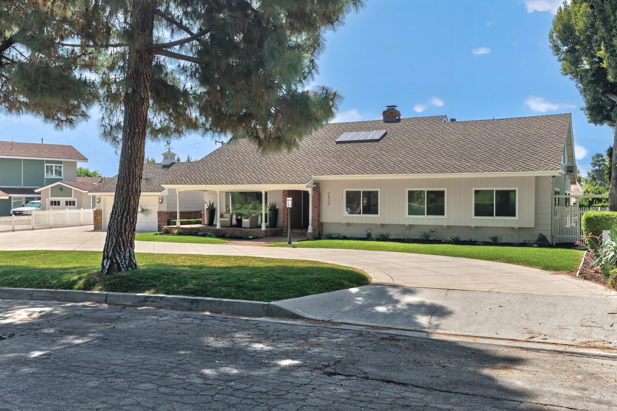 2830 Anacapa Place