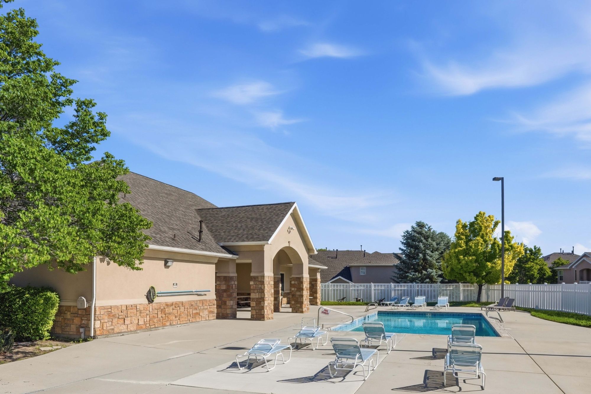 7361 Geralee Lane
