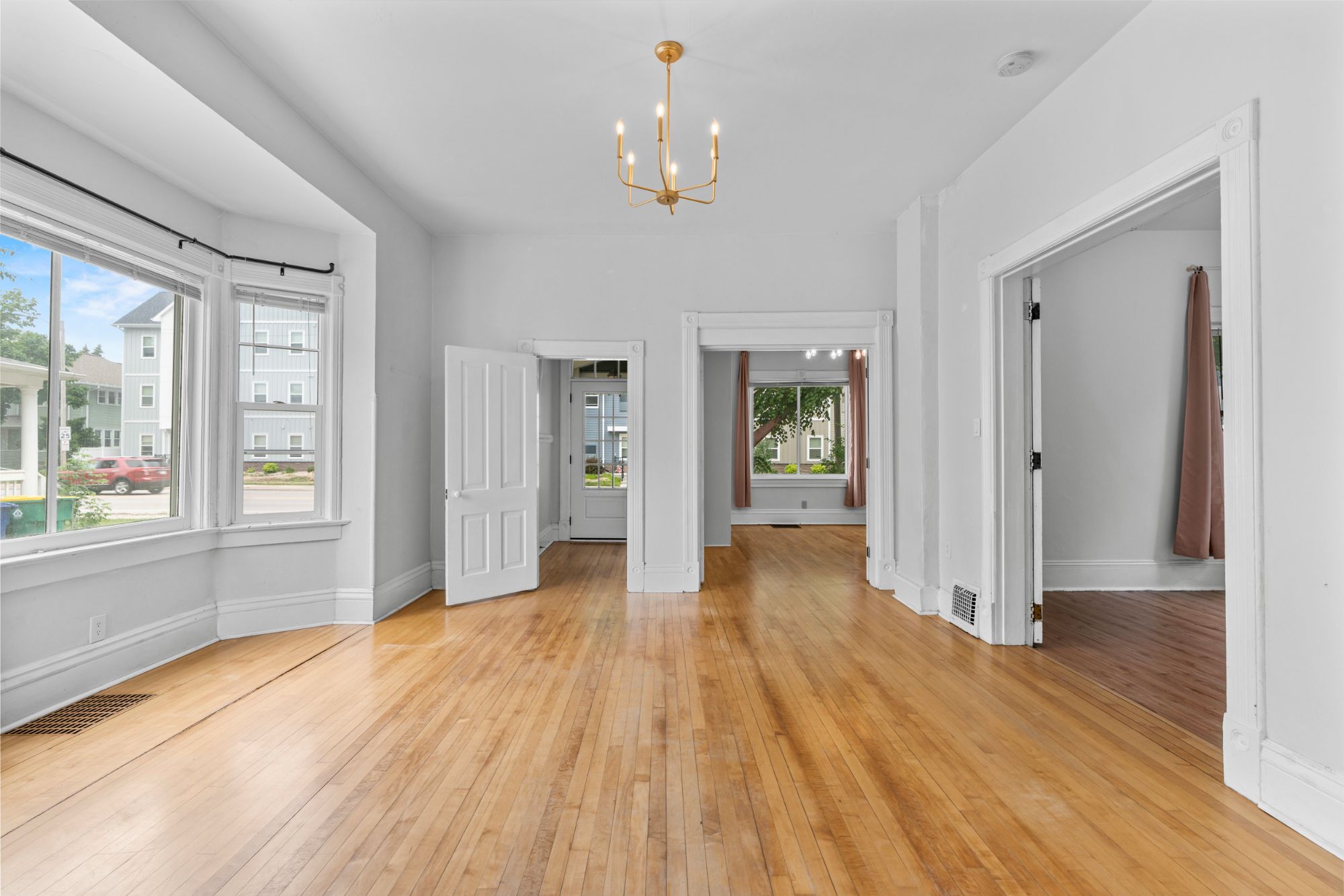 1168 East Walnut Street