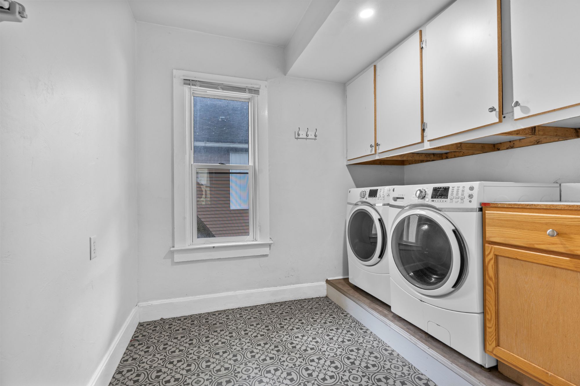 1168 East Walnut Street