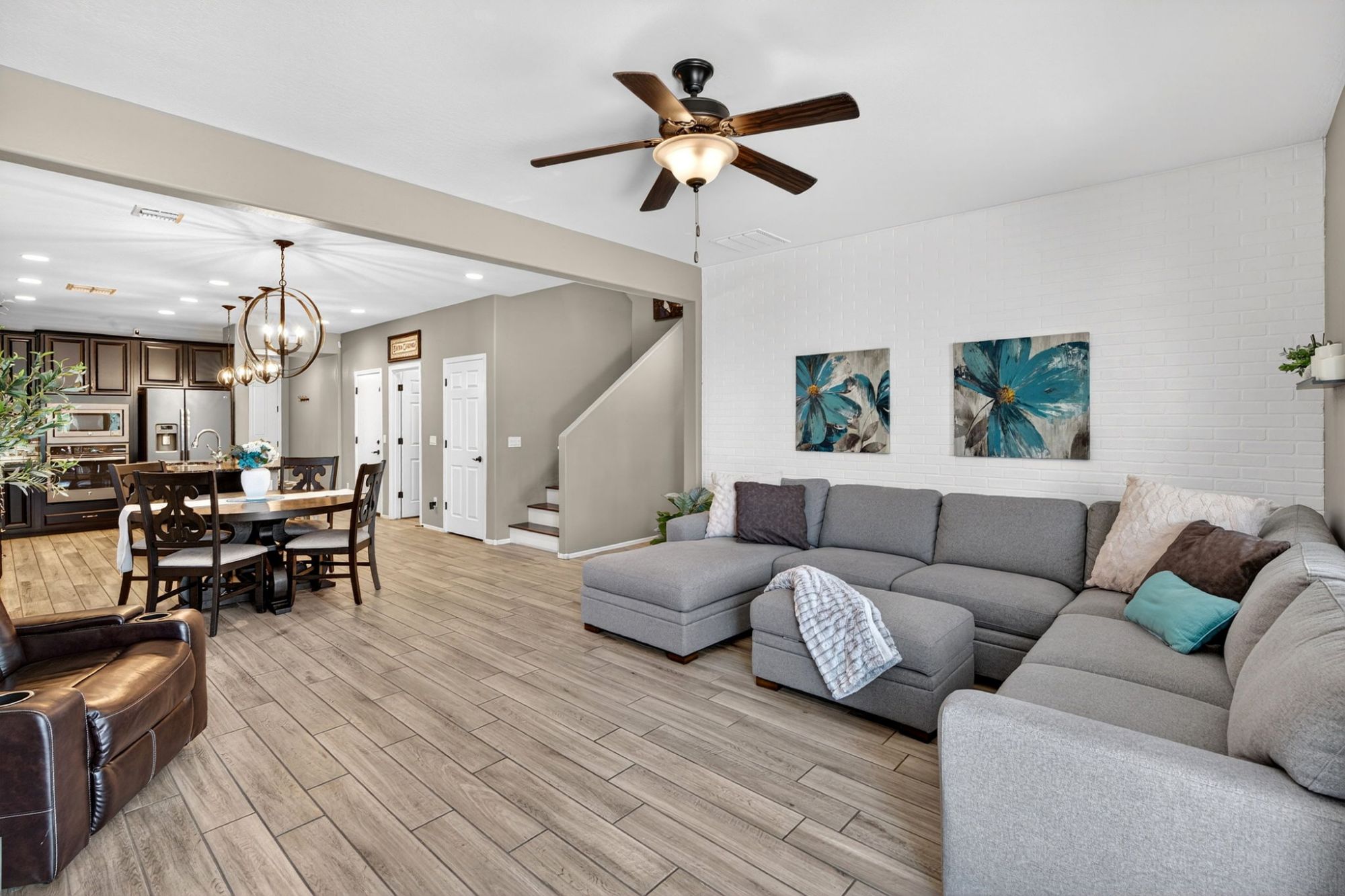 467 North 158th Lane