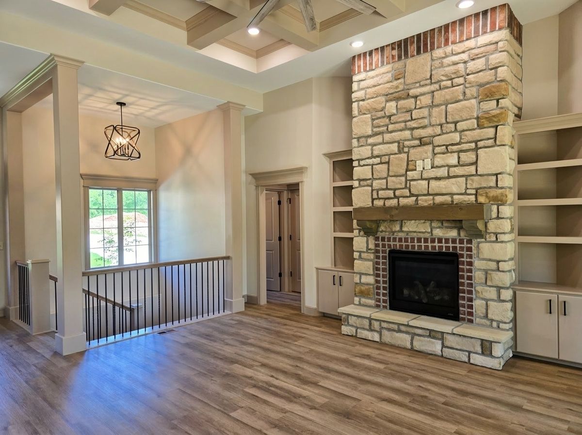 108 Whispering Oaks Dr