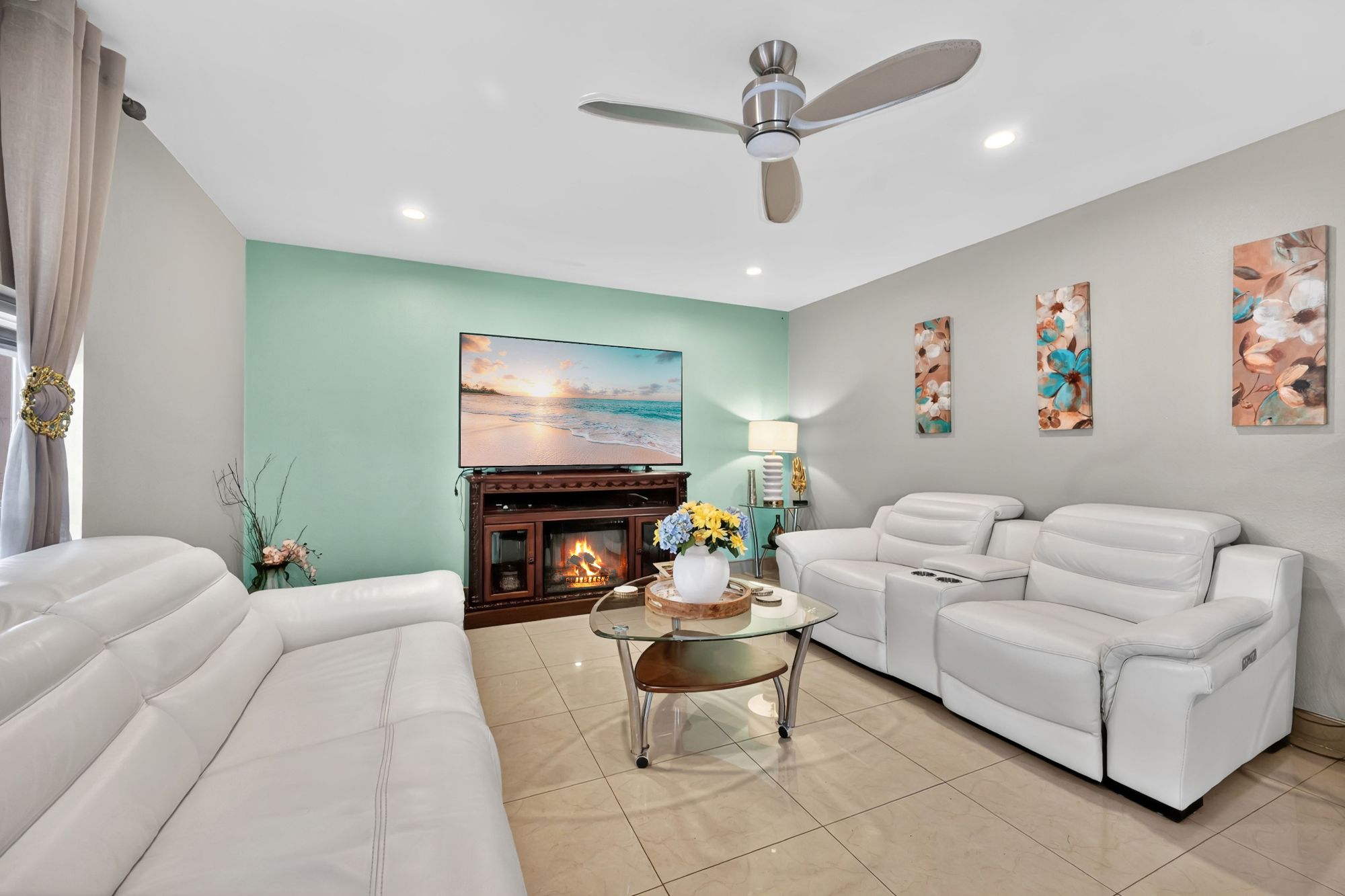 1945 Myakka Court