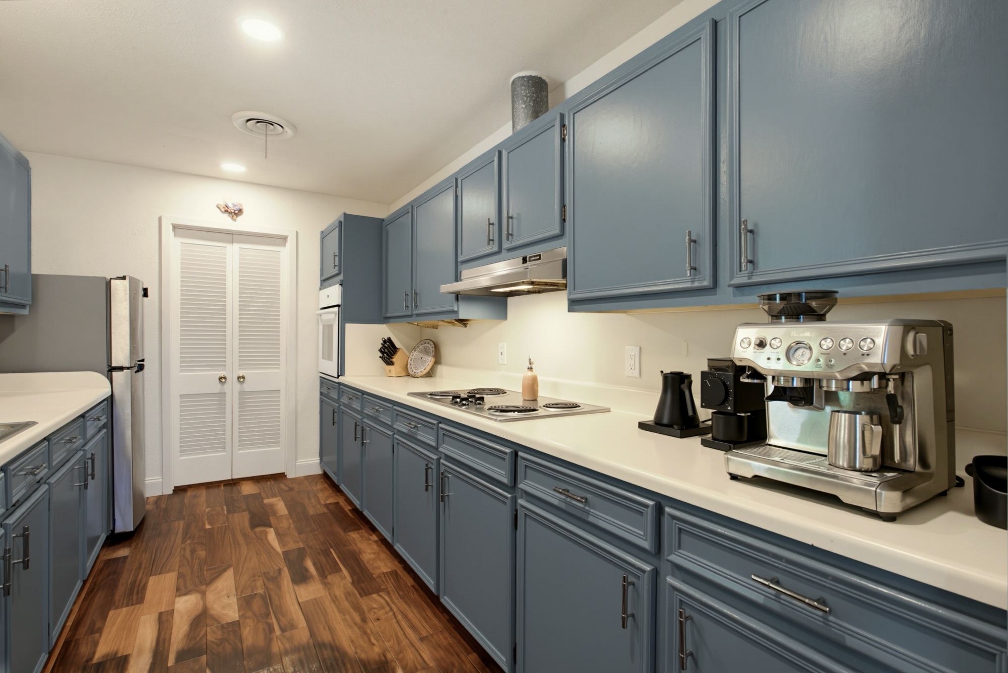 1208 Amherst Drive