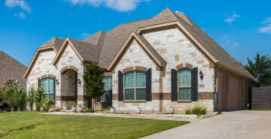102 White Oak Drive