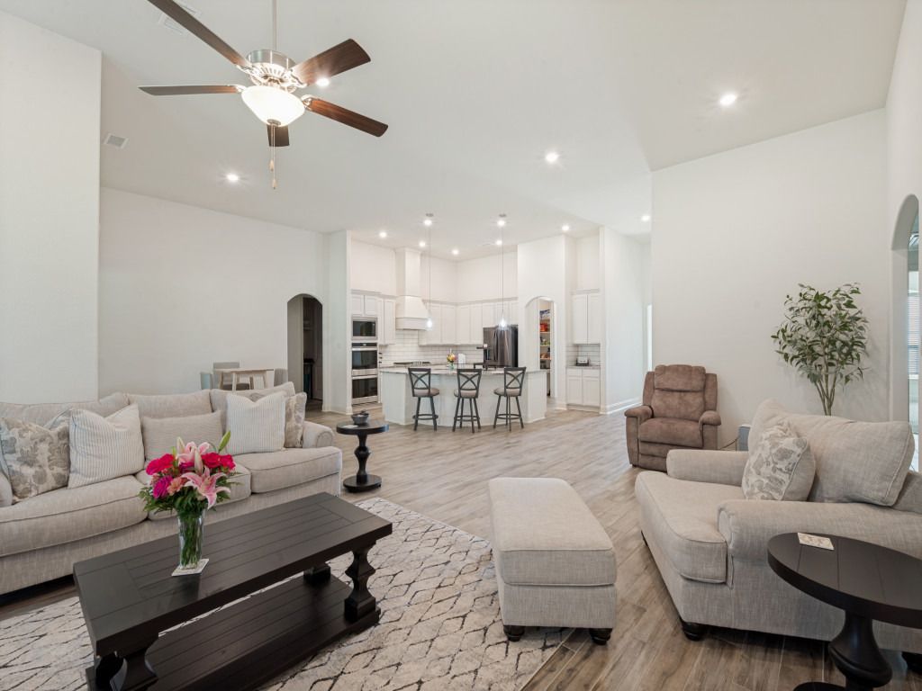 102 White Oak Drive