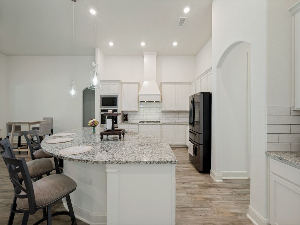 102 White Oak Drive