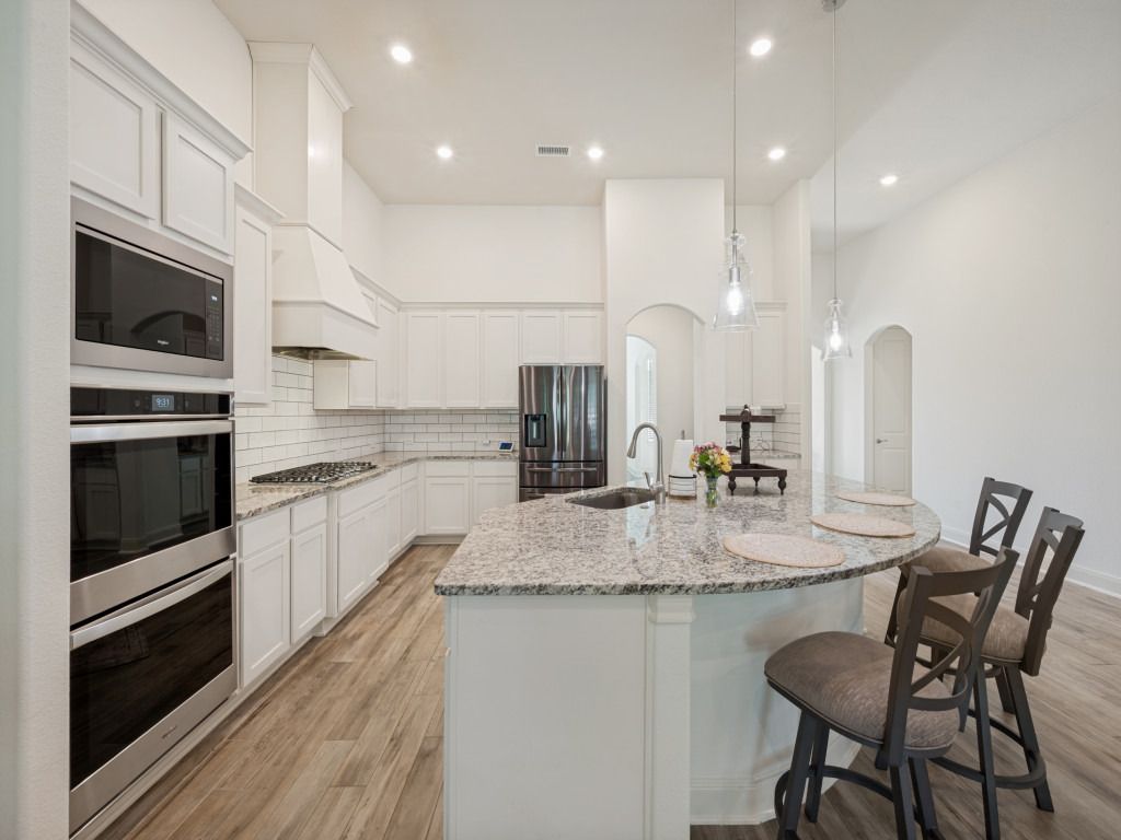 102 White Oak Drive