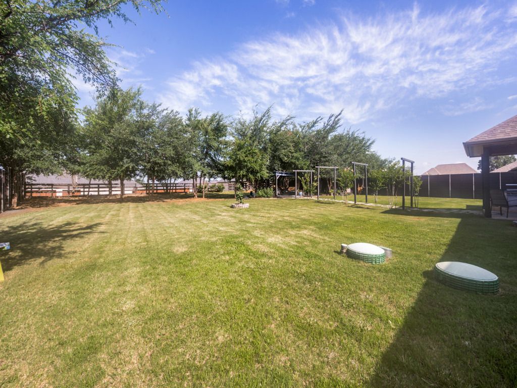 102 White Oak Drive