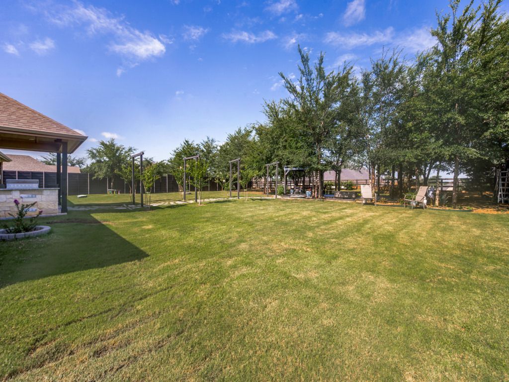 102 White Oak Drive