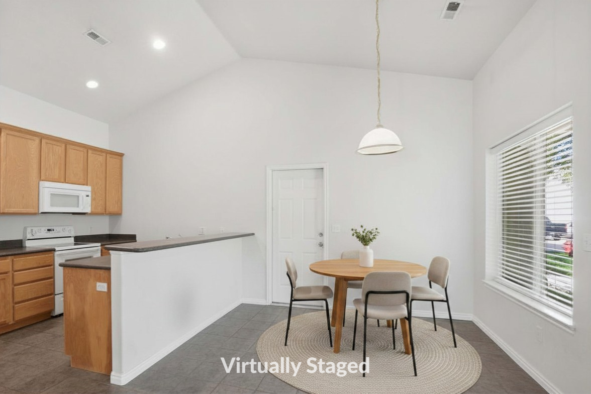 7361 Geralee Lane