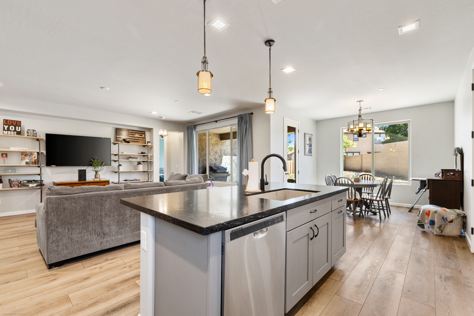516 Chinaberry Drive