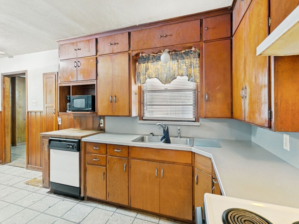709 Mulkey Lane