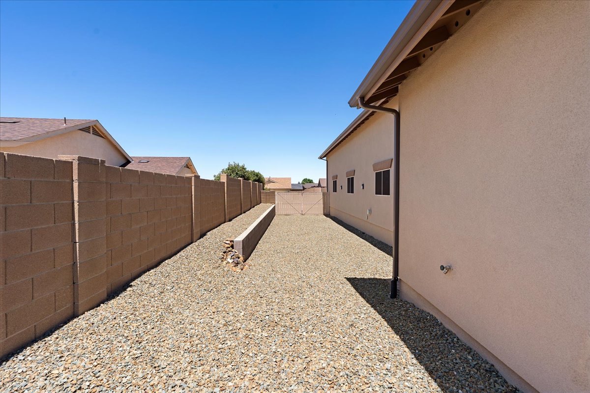 7097 E Sablewood Drive