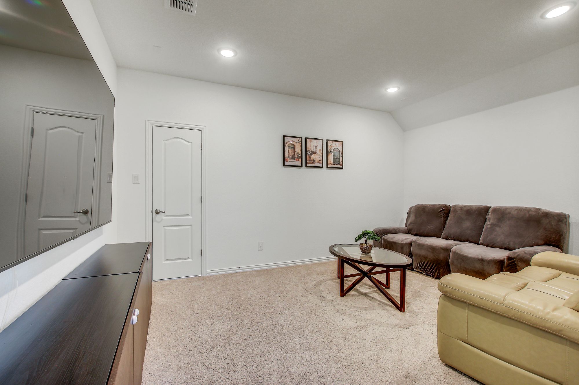 104 Millbend Road