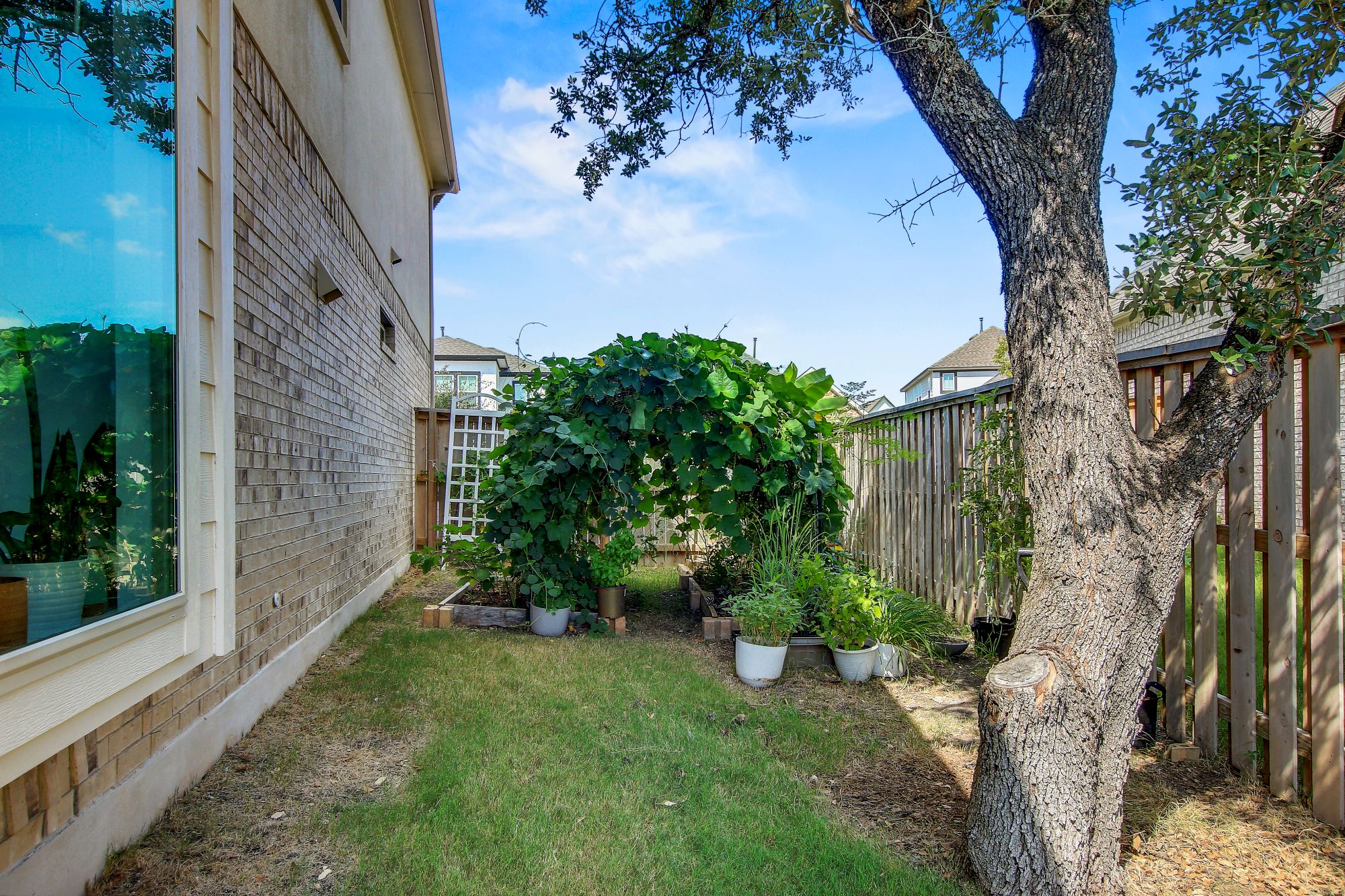 104 Millbend Road