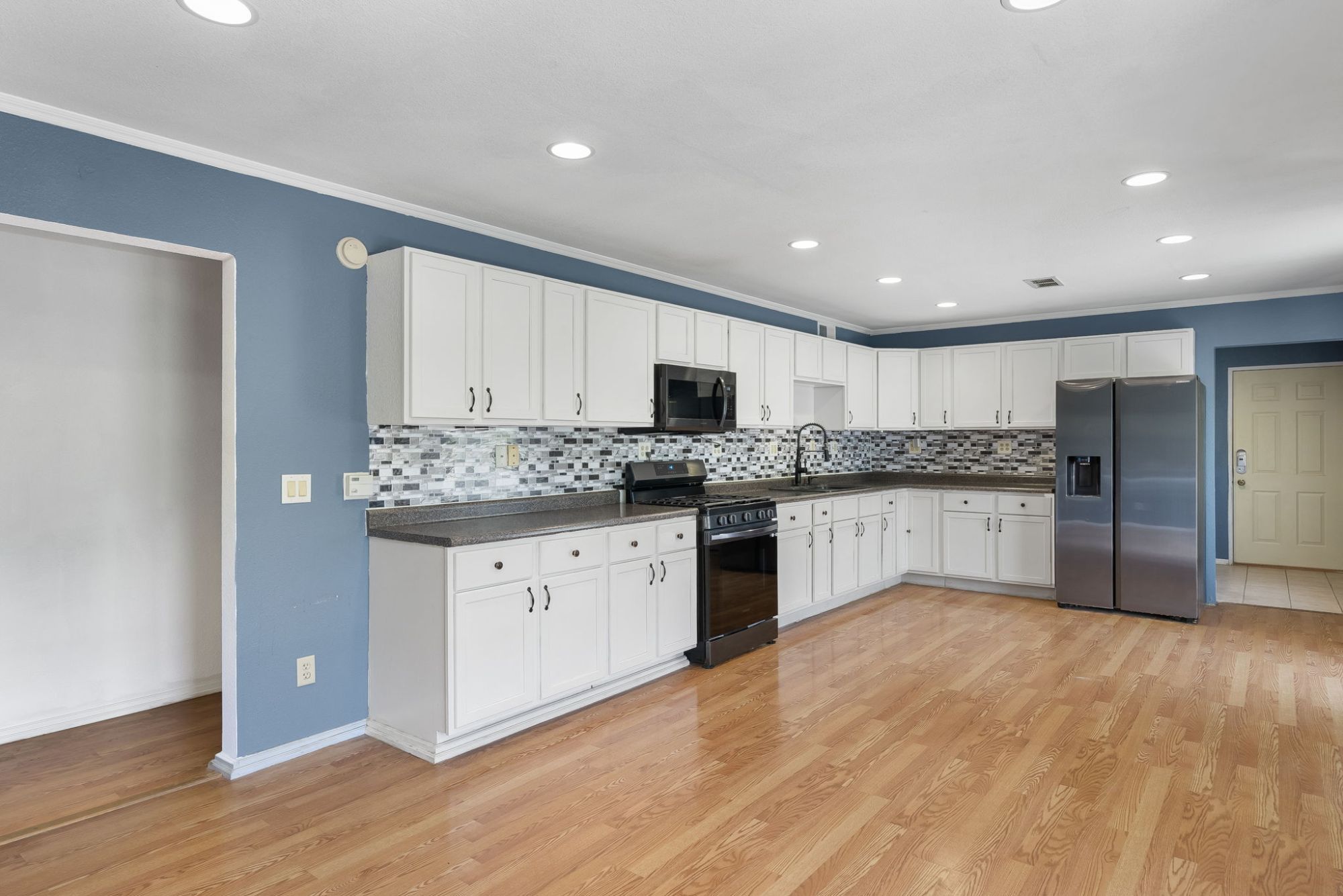 6401 95th Avenue Court West