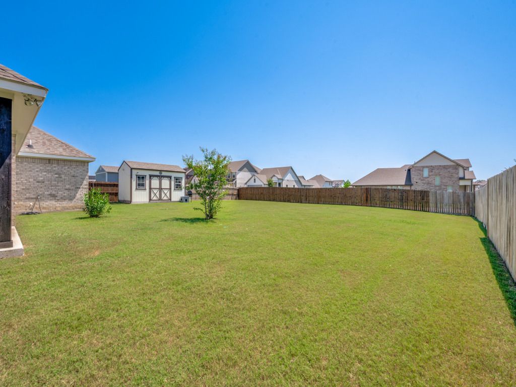 116 Kens Court