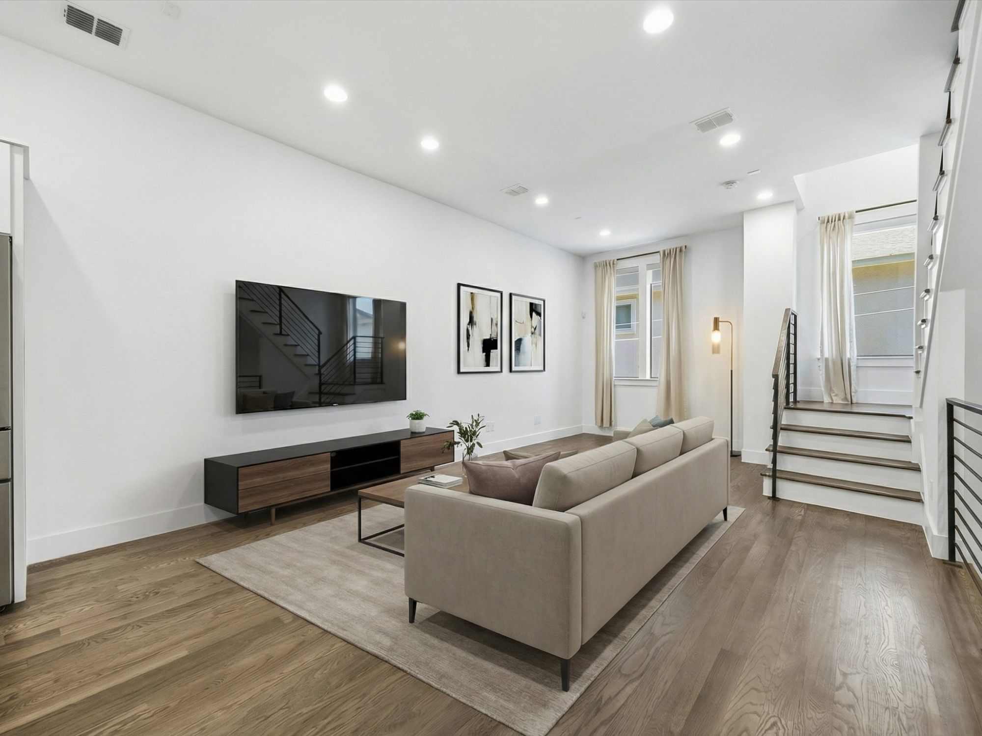 1920 Dowgate Court