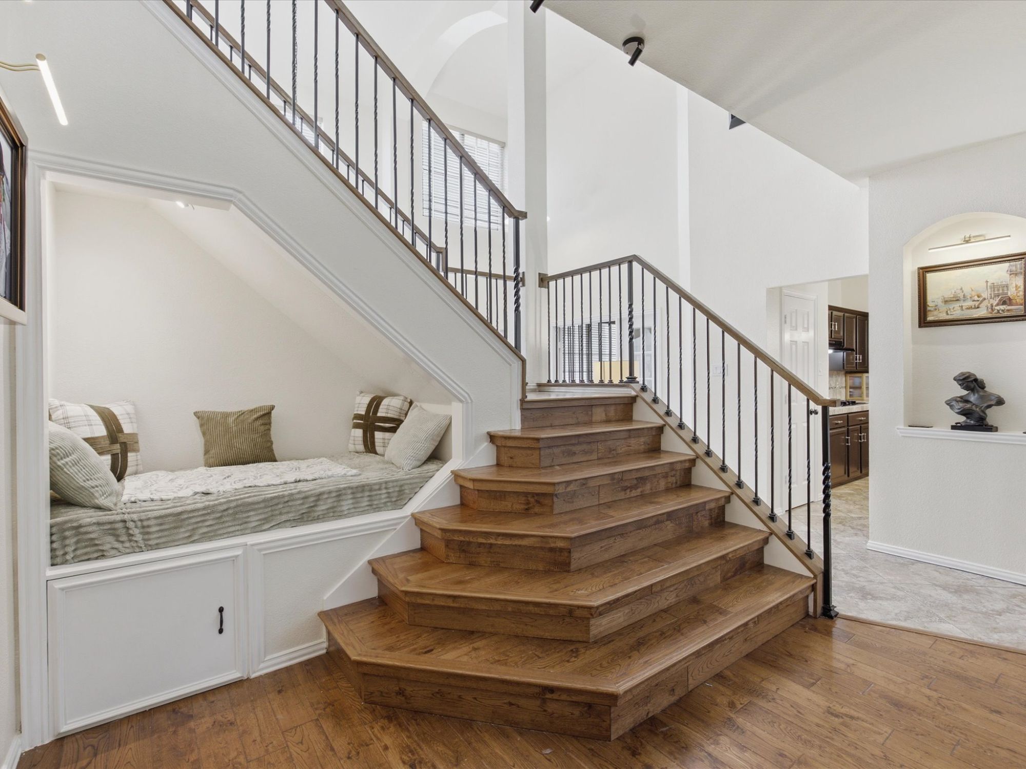 4008 Falcon Ridge Drive