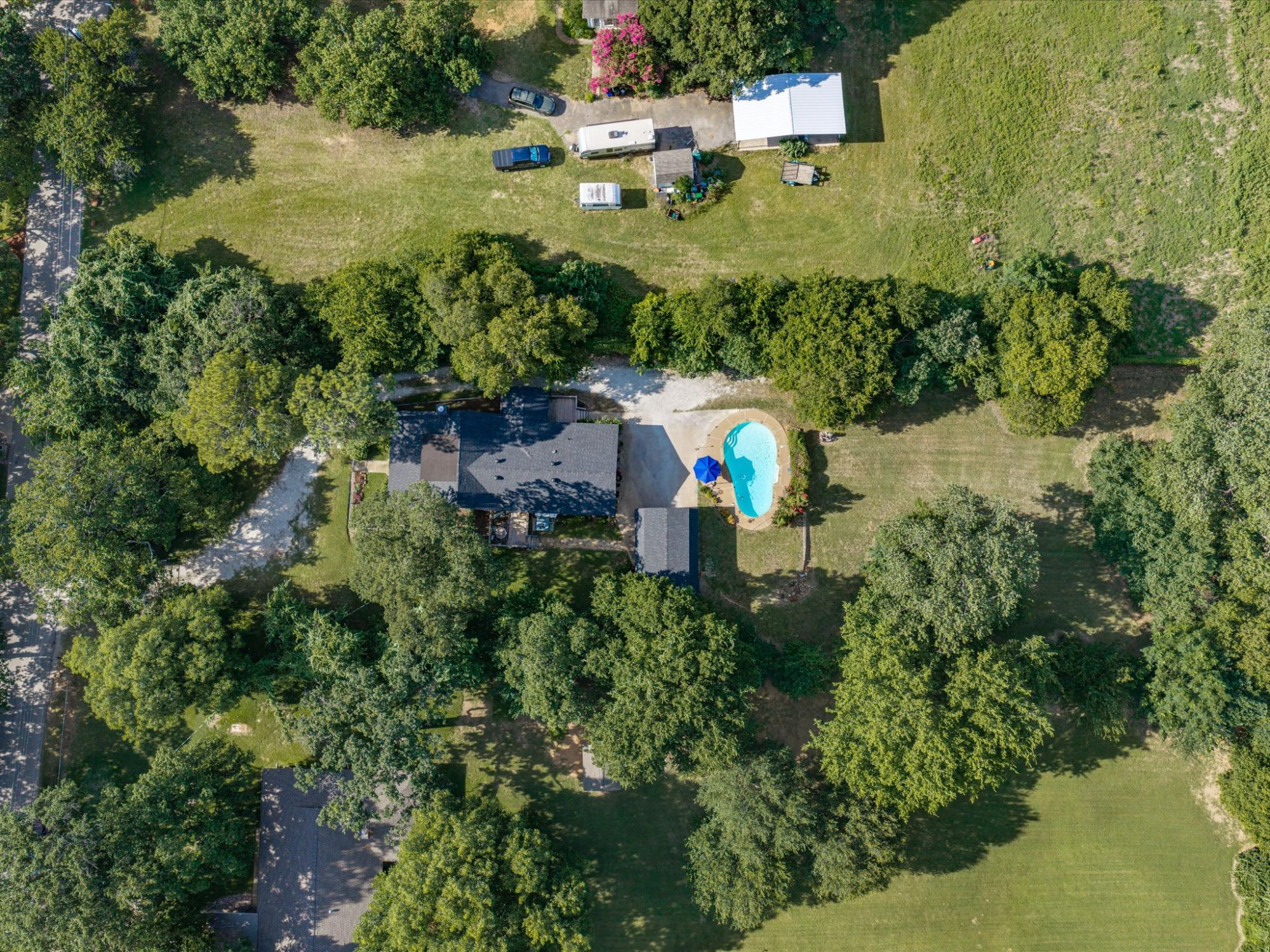 6000 Bettinger Drive