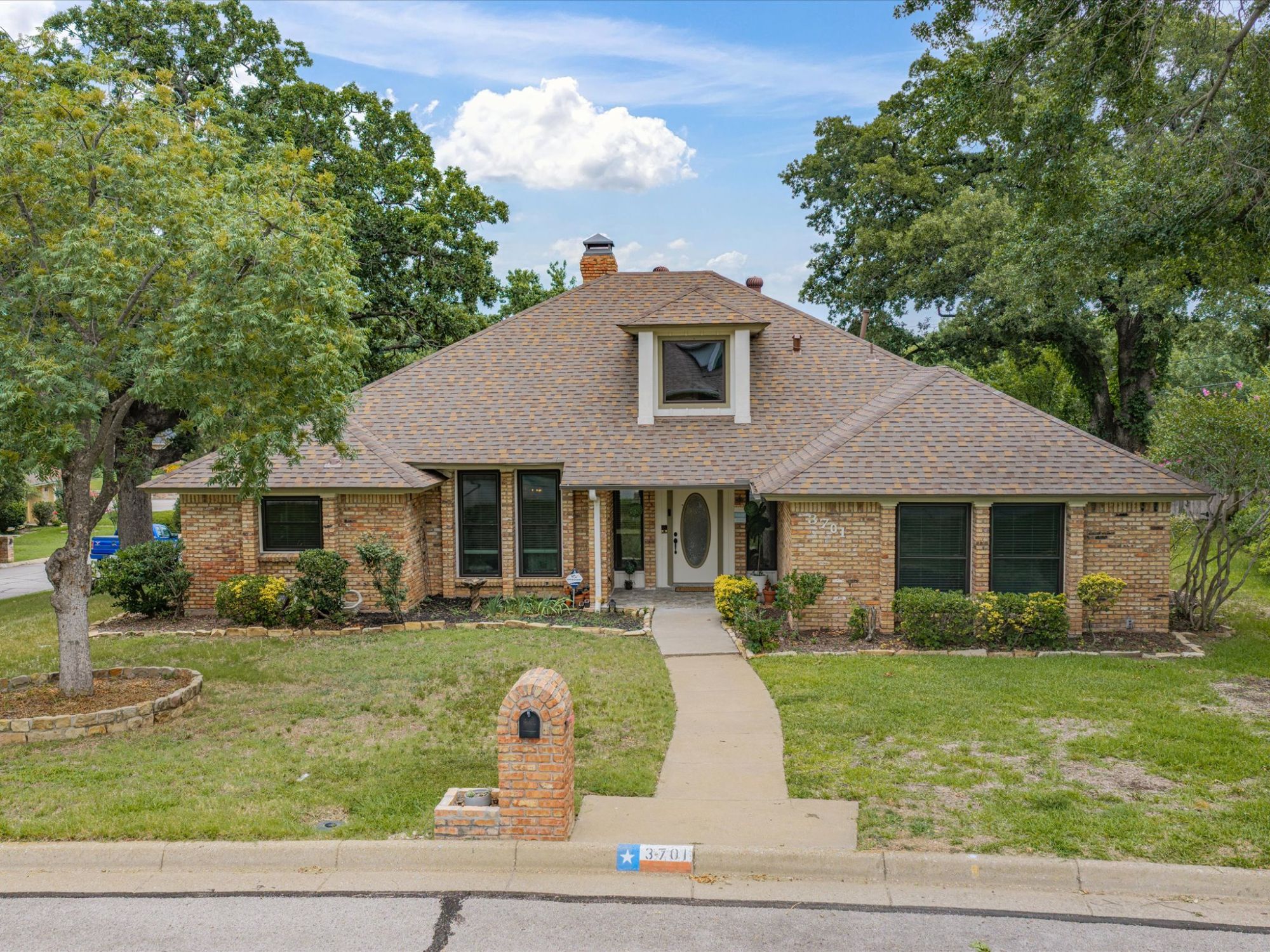 3701 Waycross Court