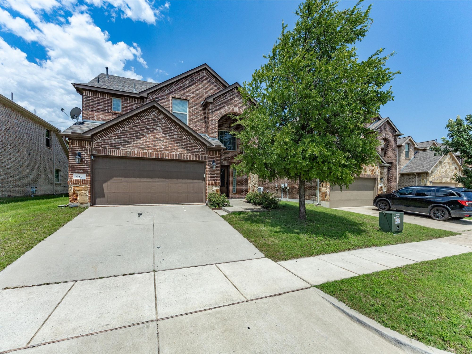 617 Blue Teal Place